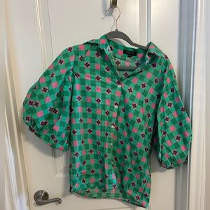 Checkered puff sleeve top